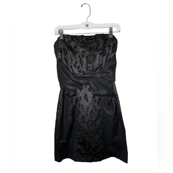 See By Chloe Dresses & Skirts - See by Chloe Knot Front Mini Dress in Black Size 6